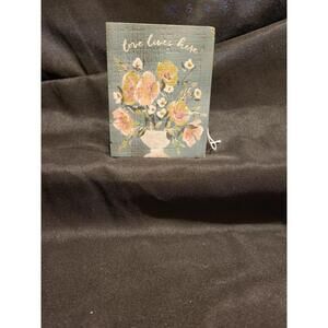 Block Sign Love Lives Here